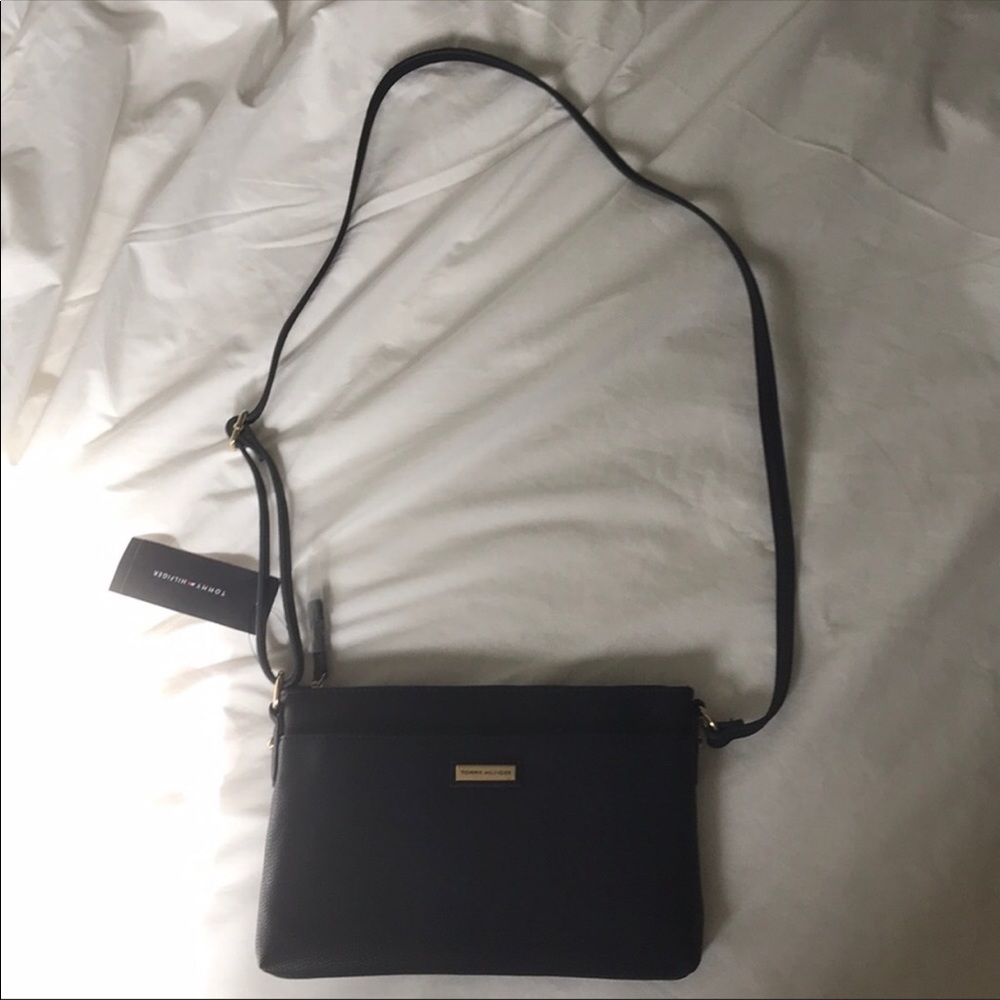 Navy Tommy Hilfiger leather purse RTLS. $75